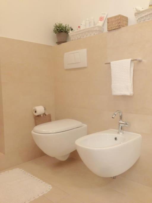 New Cosy Apartment Near To Petruzzelli Theatre 바리 외부 사진